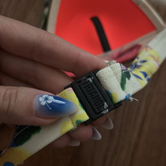 Triangl floral multicolor neoprene bikini top - Picture 13 of 13